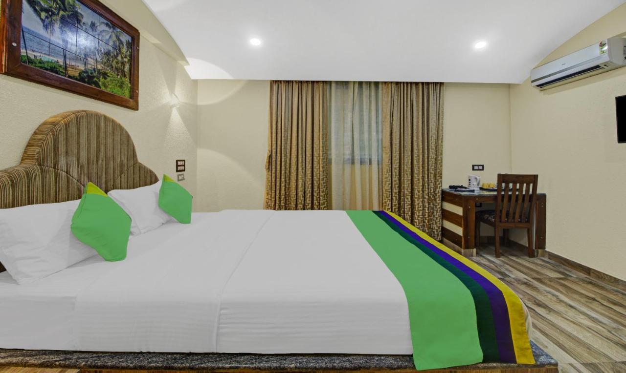 Treebo Majestic Palms, 2 Km From Colva Beach Benaulim Exterior photo