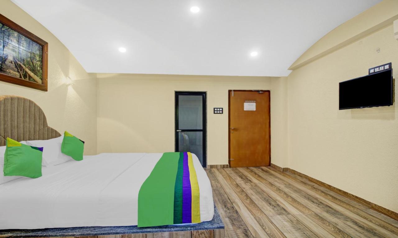 Treebo Majestic Palms, 2 Km From Colva Beach Benaulim Exterior photo