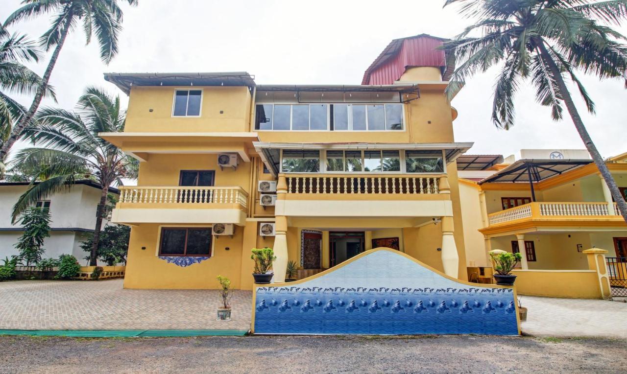Treebo Majestic Palms, 2 Km From Colva Beach Benaulim Exterior photo