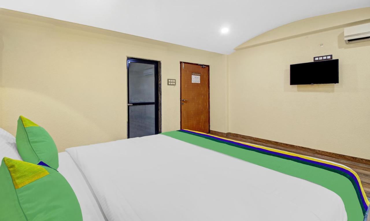 Treebo Majestic Palms, 2 Km From Colva Beach Benaulim Exterior photo