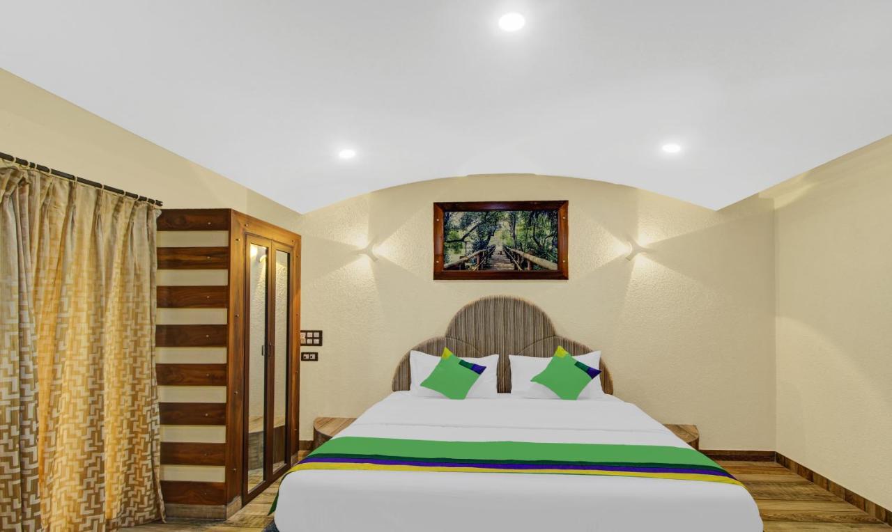Treebo Majestic Palms, 2 Km From Colva Beach Benaulim Exterior photo