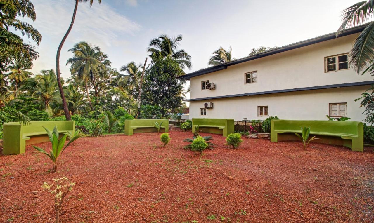 Treebo Majestic Palms, 2 Km From Colva Beach Benaulim Exterior photo