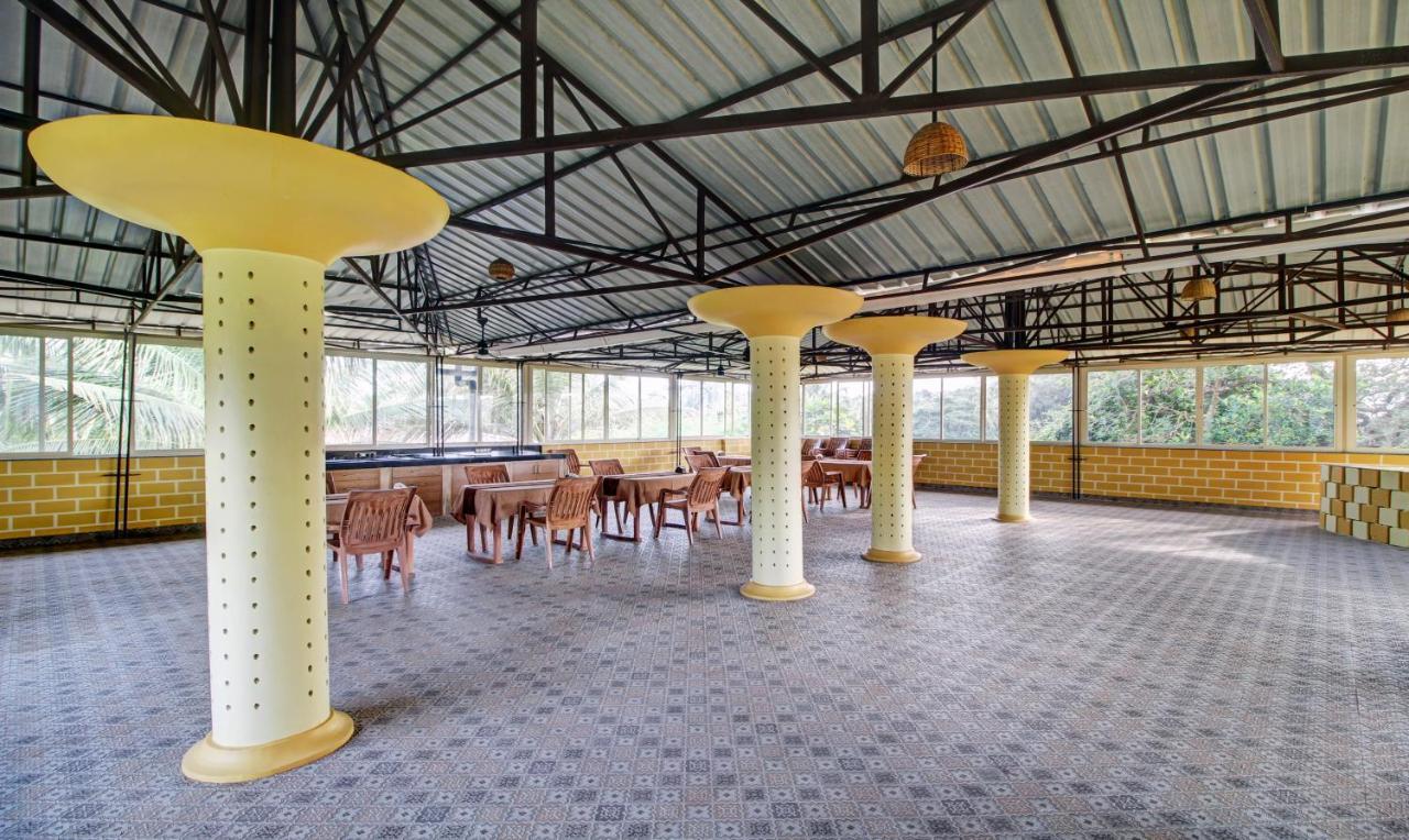 Treebo Majestic Palms, 2 Km From Colva Beach Benaulim Exterior photo
